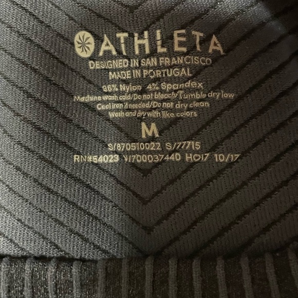 Athleta shirt long sleeve striped tee thumb holes gray athletic wear medium - Picture 3 of 4